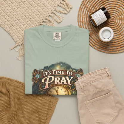 Prayer T-Shirt — "It's Time to Pray" Vintage Faith Graphic Tee